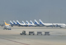 ઇન્ડિગો ફિયાસ્કોઃ ટિકિટના 4 ગણા વળતર માટે હાઇકોર્ટમાં જાહેર હિતની અરજી