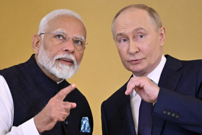 TOPSHOT-RUSSIA-INDIA-POLITICS-DIPLOMACY