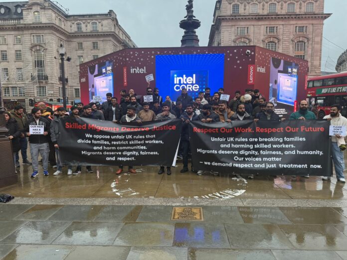 કાયમી વસવાટ માટેના સમયગાળામાં વધારો કરવાની દરખાસ્તો સામે લંડનમાં દેખાવો કરાયા