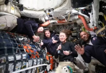 આર્ટેમિસ મિશનના અવકાશયાત્રીઓ ચંદ્રની નજીક પહોંચ્યાં