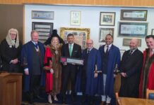 હાઈ કમિશનર વિક્રમ દોરાઈસ્વામીને ફ્રીડમ ઓફ ધ સિટી ઓફ લંડન એવોર્ડ એનાયત કરાયો કમિશનર